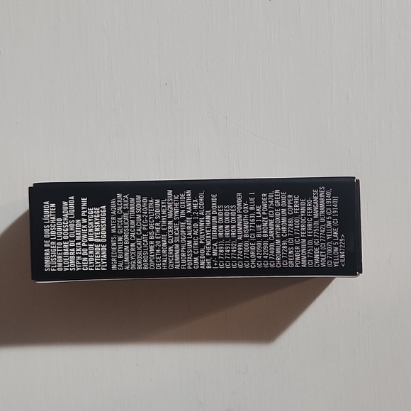 MAC Stars In My Eyes Dazzleshadow Liquid - Picture 7 of 10